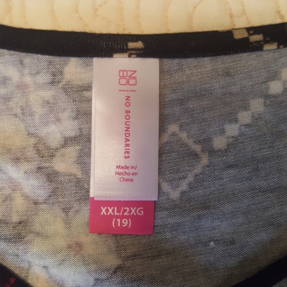 Blouse - Picture 3 of 4